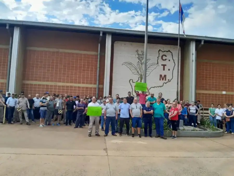Empleados de la CTM se manifestaron en contra del piquete: Solo quieren trabajar y que el bloqueo les provoca un enorme perjuicio a sus familias