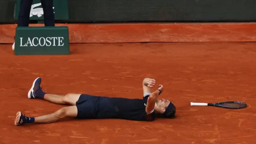 Tenis:  El alemán Alexander Zverev es el nuevo campeón de Roland Garros